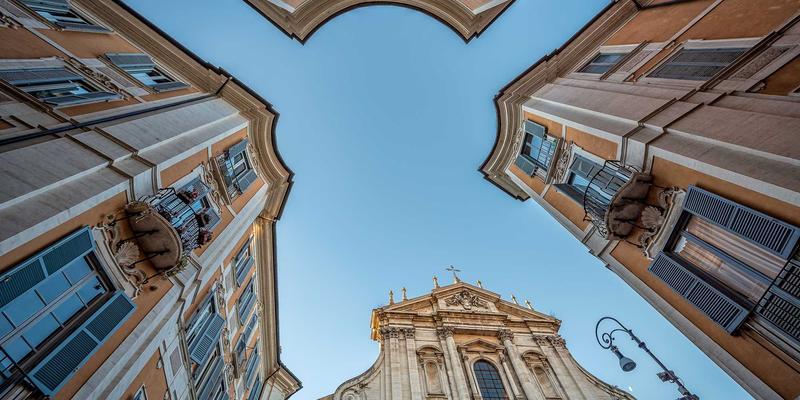 专业篮球鞋缓震科技解析：气垫、材料与结构如何守护你的膝盖