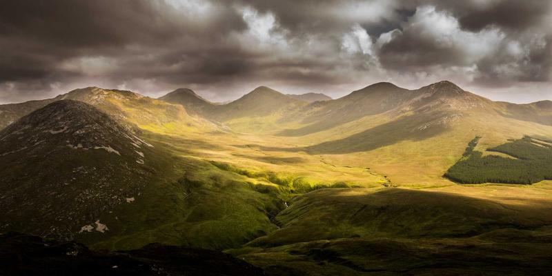 体育用品96：从运动服饰到户外装备，解锁全场景运动生活新方式